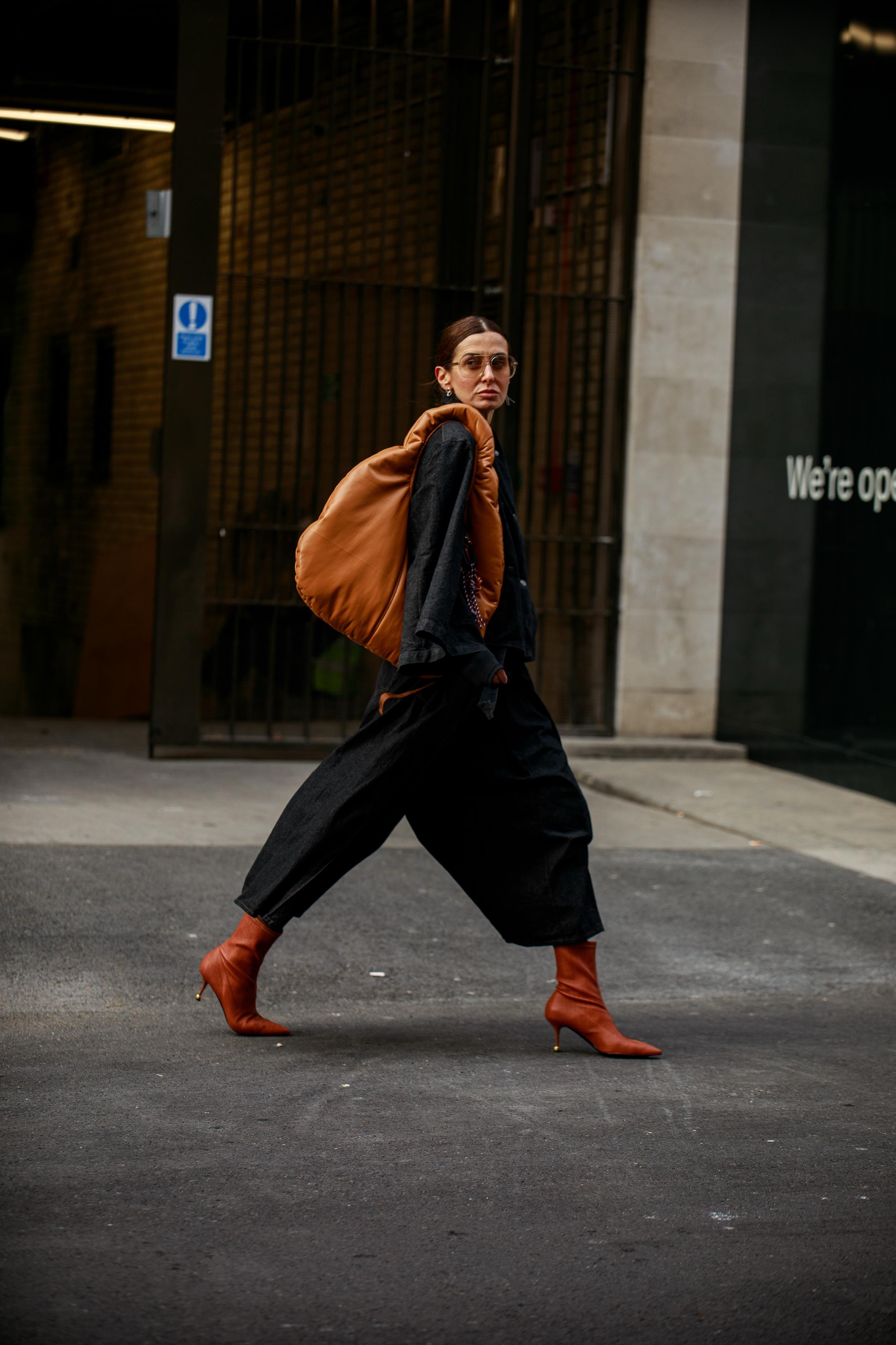 New York Pillow Bag AMBER zdjęcie 4